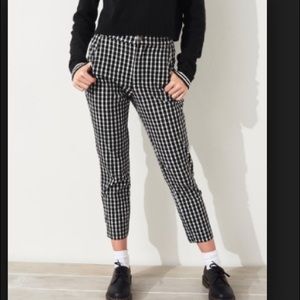 NWT Hollister tapered pants